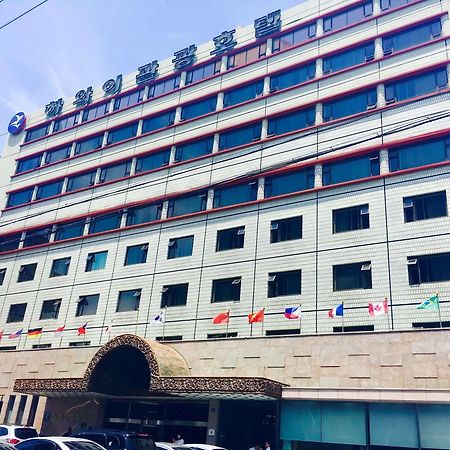 Hawaii Hotel Jeju Exterior photo