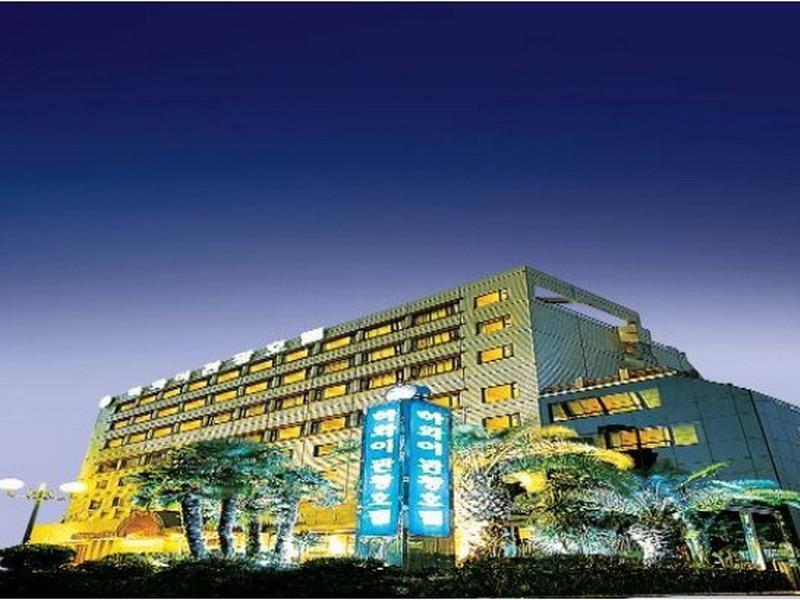 Hawaii Hotel Jeju Exterior photo